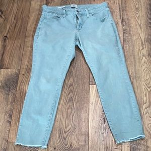 Universal Threads Mid Rise Skinny Jeans Size 8